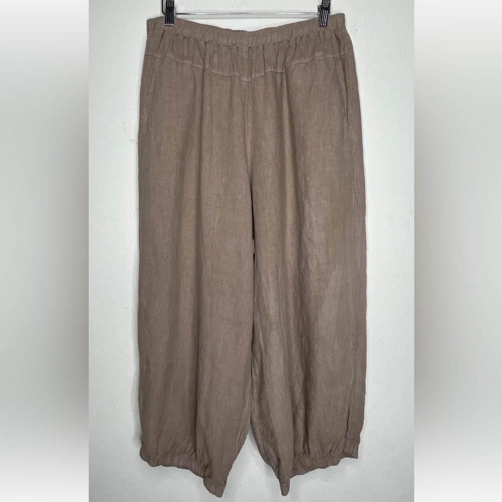 . Match Point Linen Gathered Hem Lagenlook Pant in mocha